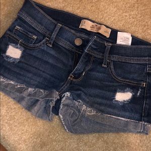 Hollister low rise shorts in size 0